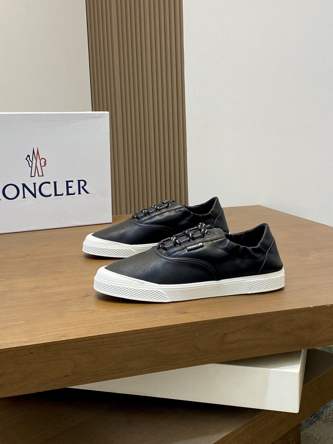 Moncler Style Men's Shoes Men's Shoes Men's Shoes detail image 3 from source 783230