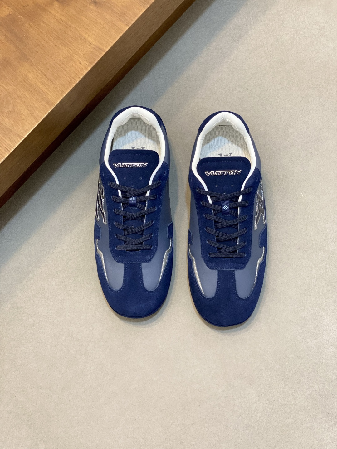 Мужские кроссовки Louis Vuitton Run Away