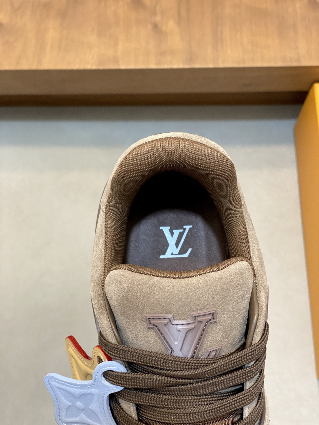 루이비통 LV 트레이너 스니커즈 139966 썸네일 이미지