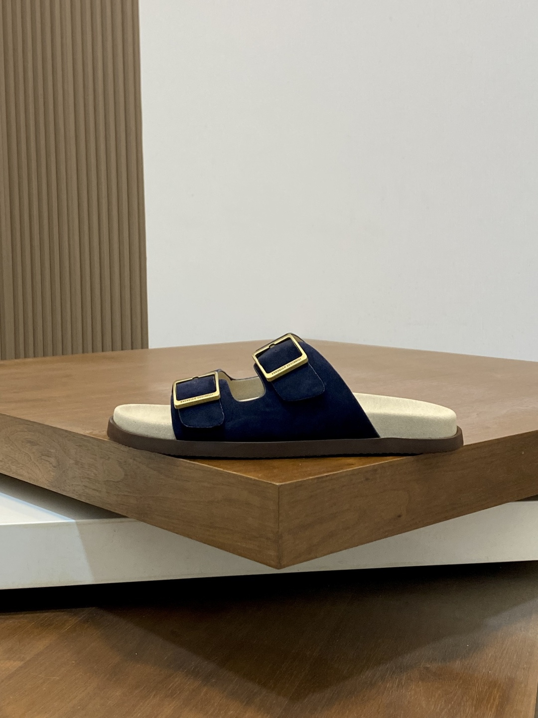 Мужские сандалии Brunello Cucinelli из замши