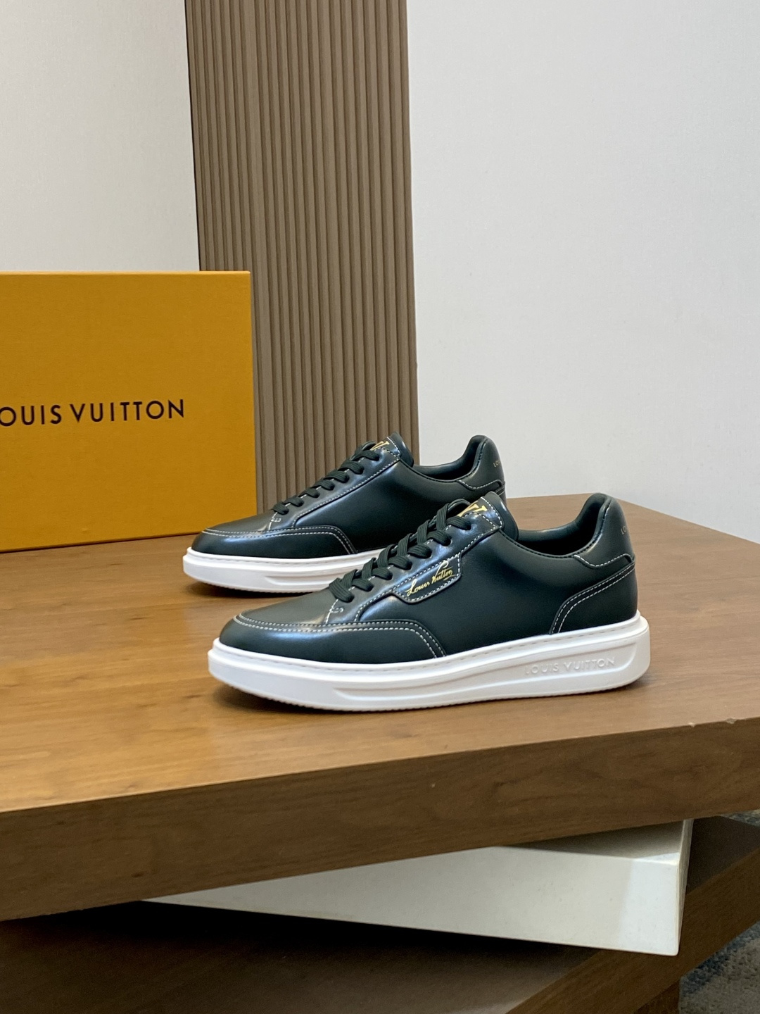 Кроссовки Louis Vuitton