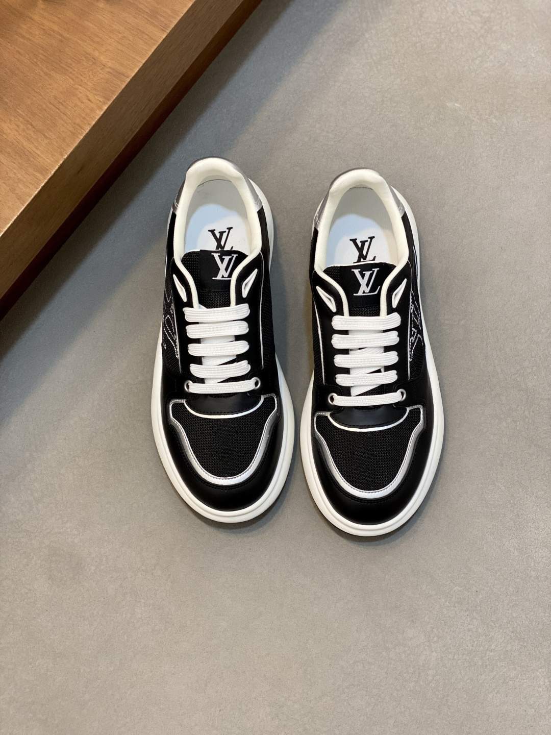 루이비통 신발 98114 Louis Vuitton Shoes