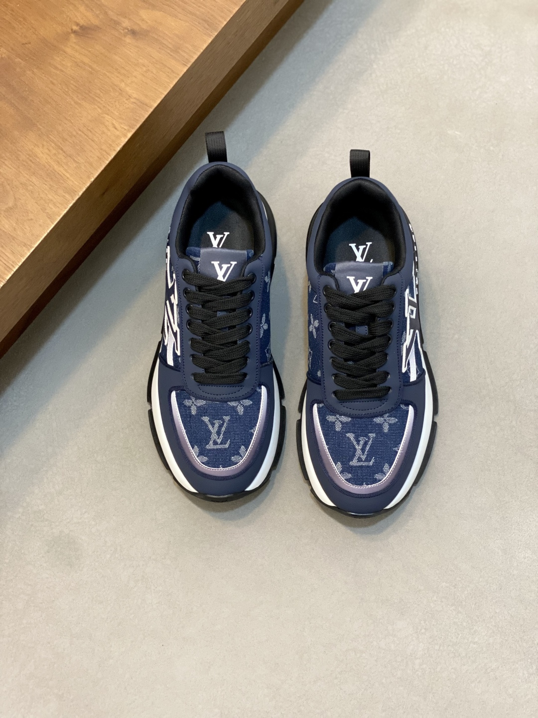 루이비통 신발 105780 Louis Vuitton Shoes