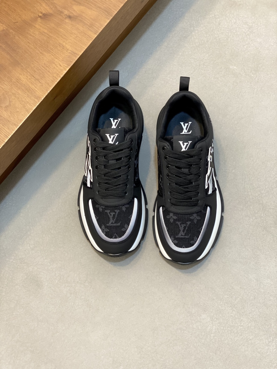 루이비통 신발 105781 Louis Vuitton Shoes