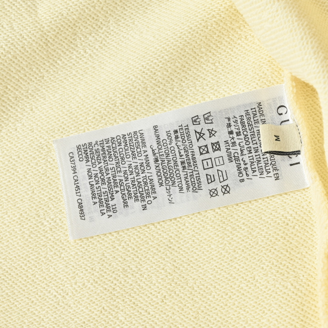 碎花印花卫衣 Gucci新品 秋冬系列高克重卫衣-Chinese UA Cheap High Quatity Brand Clothes Bags handbags Sneakers wholesale wholesaler seller from China Factory suppliers Fashion Clothing Shoes best Quality Beautiful Price 碎花印花卫衣 Gucci新品 秋冬系列高克重卫衣