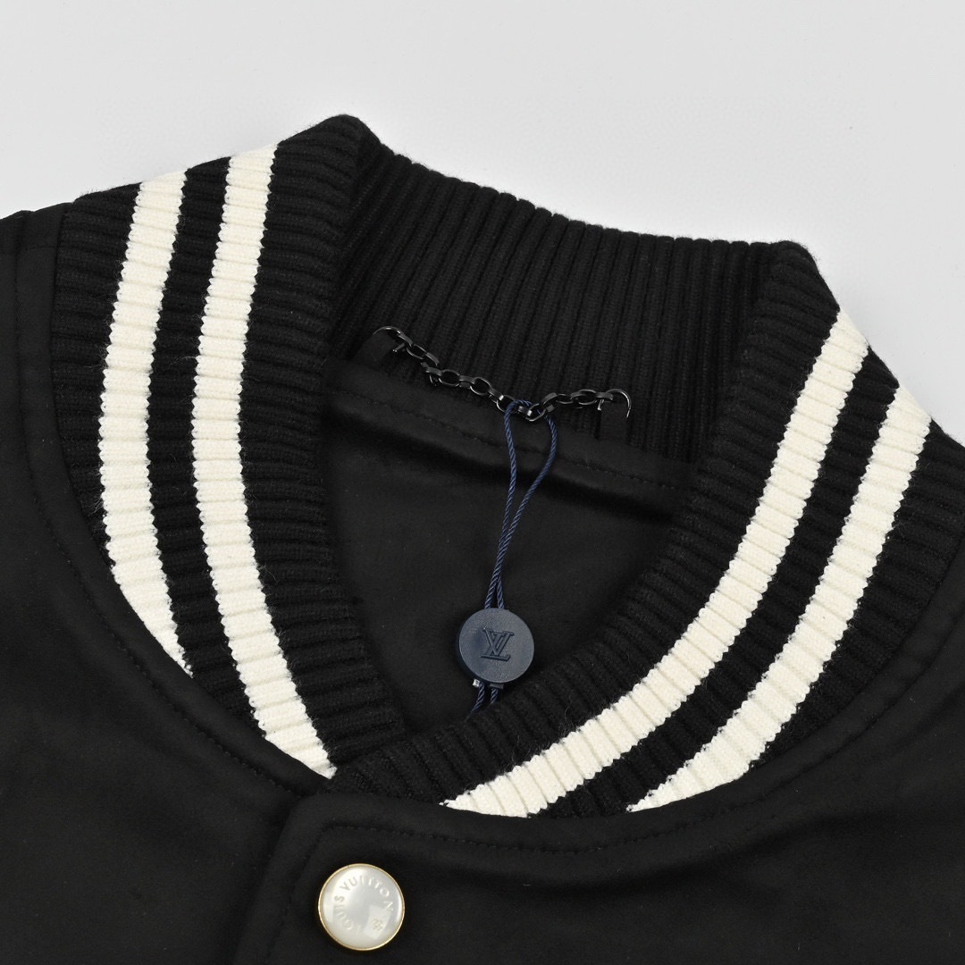 现货 1v 24FW 四叶草钻饰麂皮棒球服