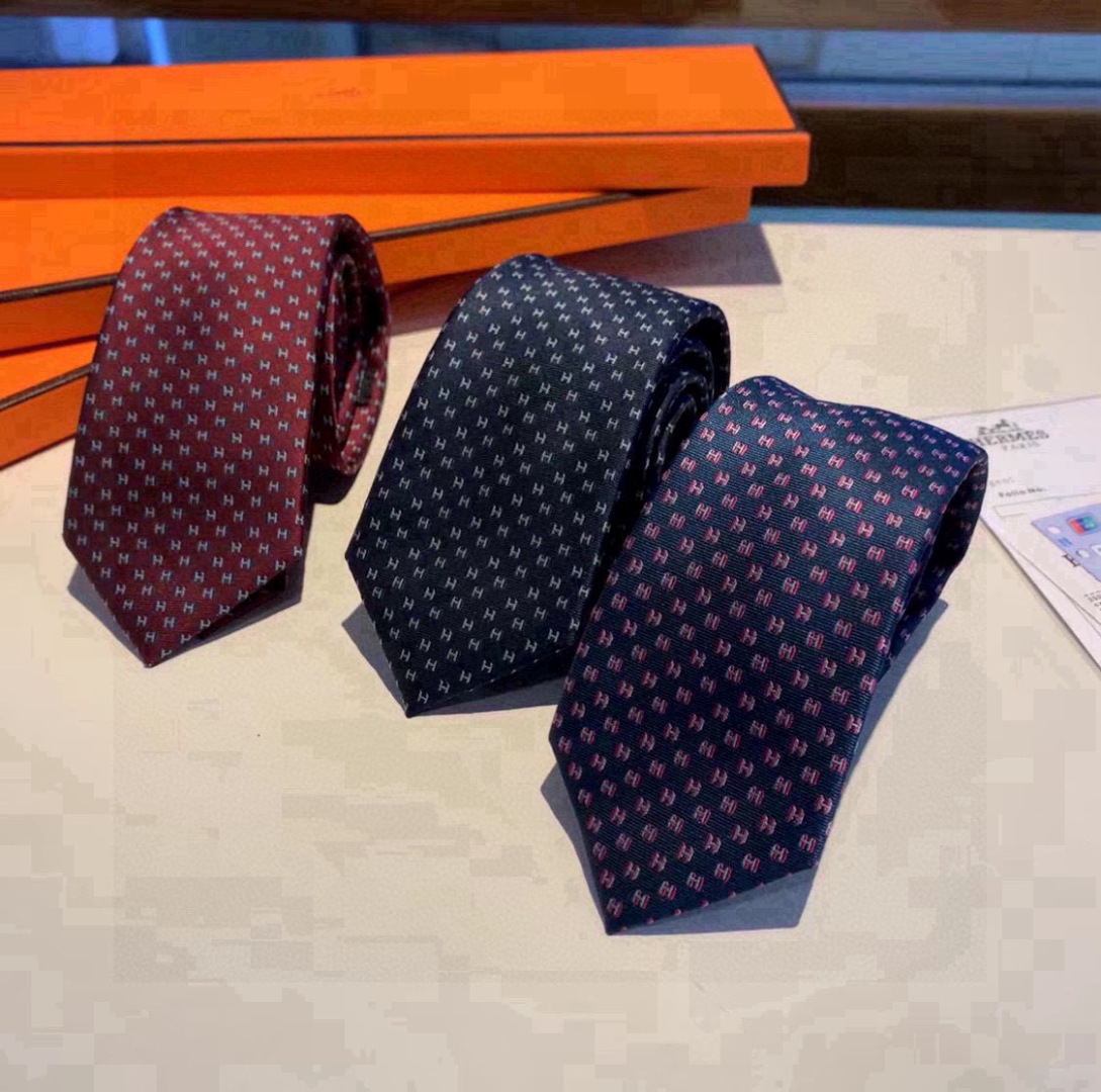 NO:301868,Hermes H letter men's new tie series allows men to fully demonstrate their personality. Top twill silk handmade custom ties, tie, hermes, real silk, ties19860909爱马仕H字母男士新款领带系列,让男士可以充分展示自己个性.顶级斜纹真丝手工定制领带,领带,hermes,real silk,ties,accessory