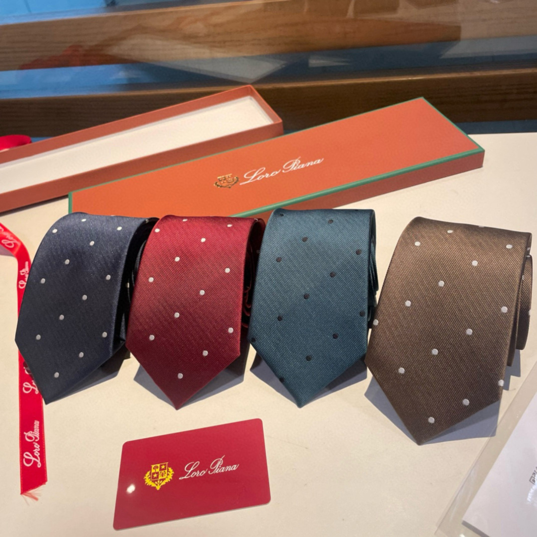 NO:302020,Special package No discount Piana Lp counter with the same British, European and American style as a fashion men's tie. The color matching is very coordinated, low-key, luxurious and atmospheric color matching allows men to fully display their personality. 100% top silk handmade custom ties, tie, loro piana, real silk, ties19860909特 配包装 无优惠 皮安娜Lp 专柜同款英伦欧美范儿 一款时尚的男士领带 颜色搭配波点很协调,低调奢侈大气的配色 让男士可以男士充分显示自己的个性.百分百顶级真丝手工定制领带,领带,loro piana,real silk,ties,accessory