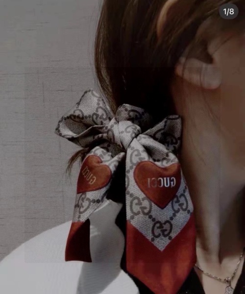 Elegant Gucci Double-Layer Silk Hair Tie, Versatile Style, Soft & Chic 1 Elegant Gucci Double-Layer Silk Hair Tie, Versatile Style, Soft & Chic