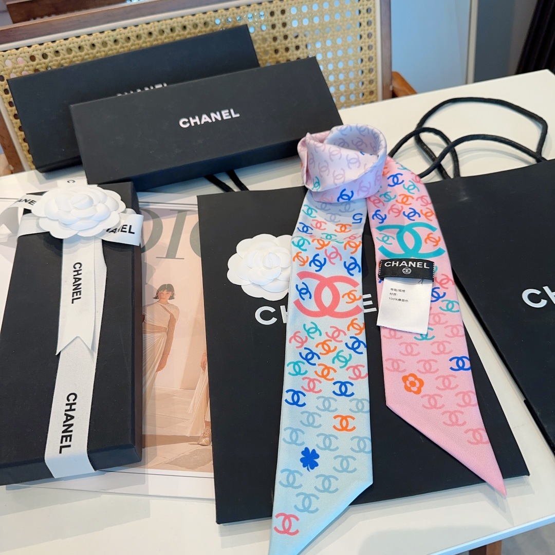 [Chanel Small Ribbons]
