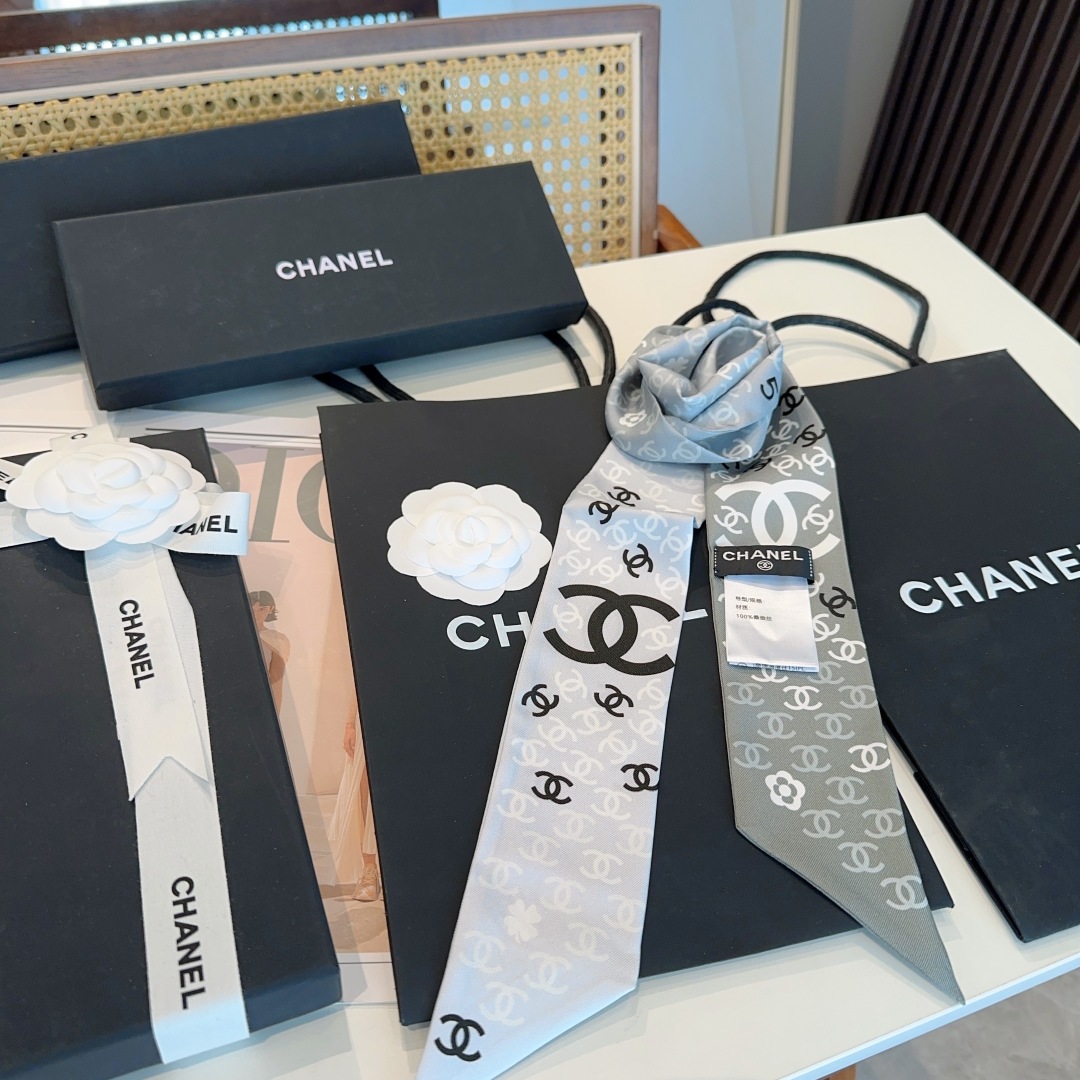 [Chanel Small Ribbons]