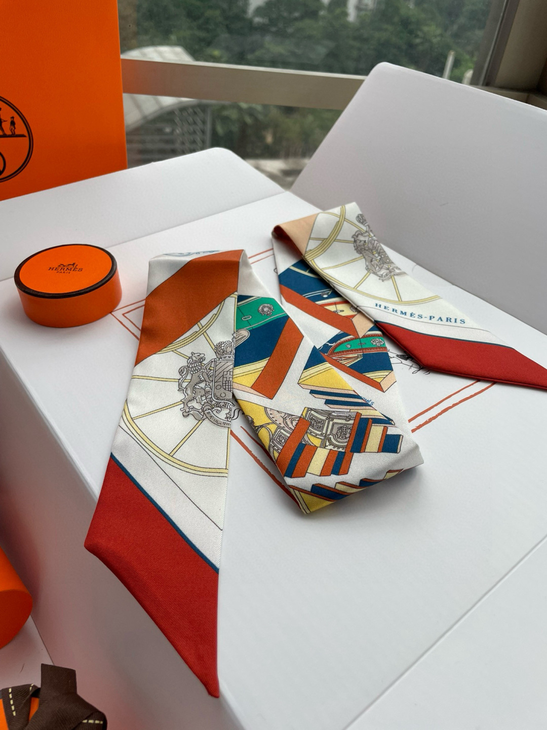 [Hermès Small Ribbons]
