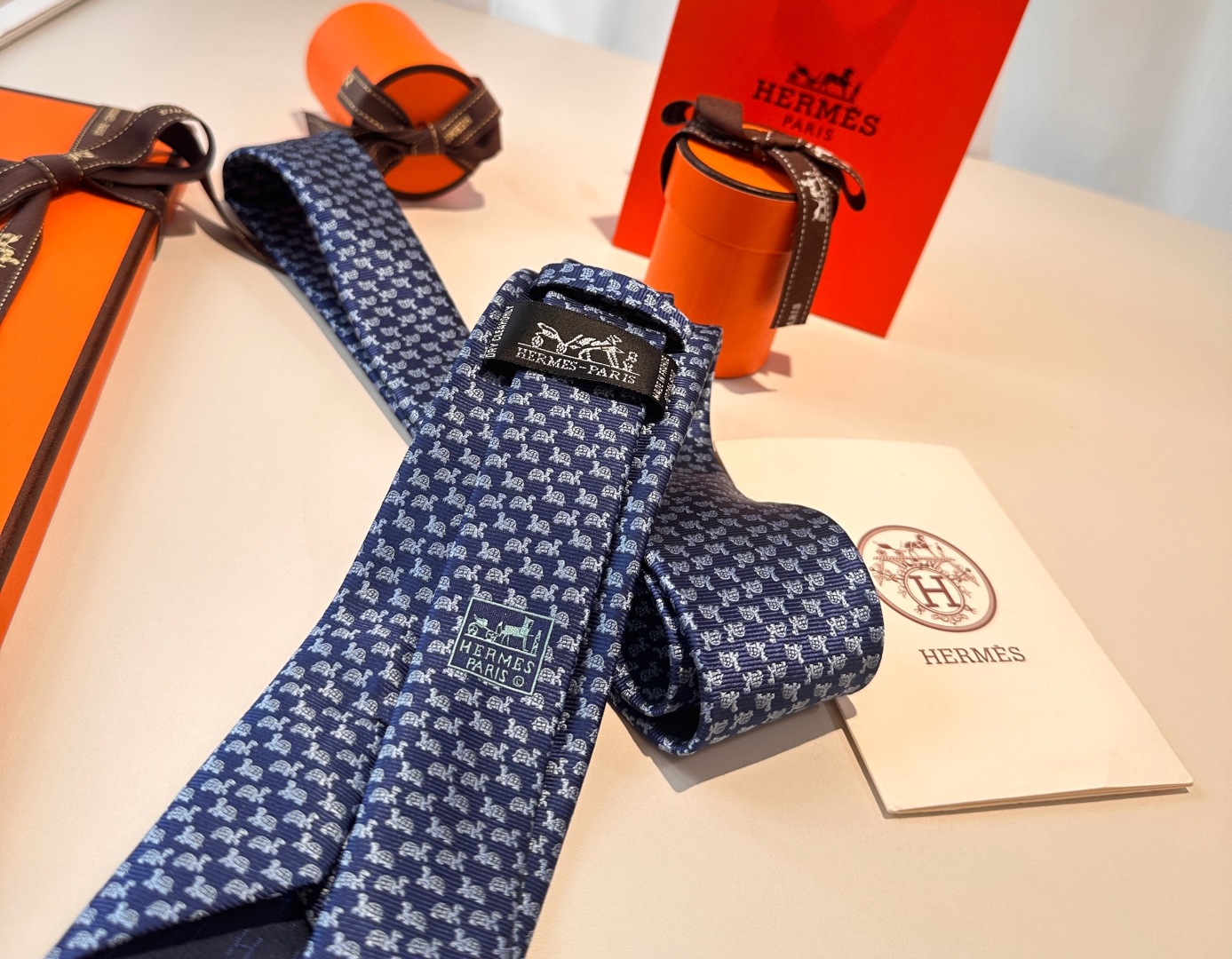 💰85爱马仕动物系列 男士新款领带 👔👔，让男士可以充分展示自己个性。100%顶级斜纹真丝手工定制‼