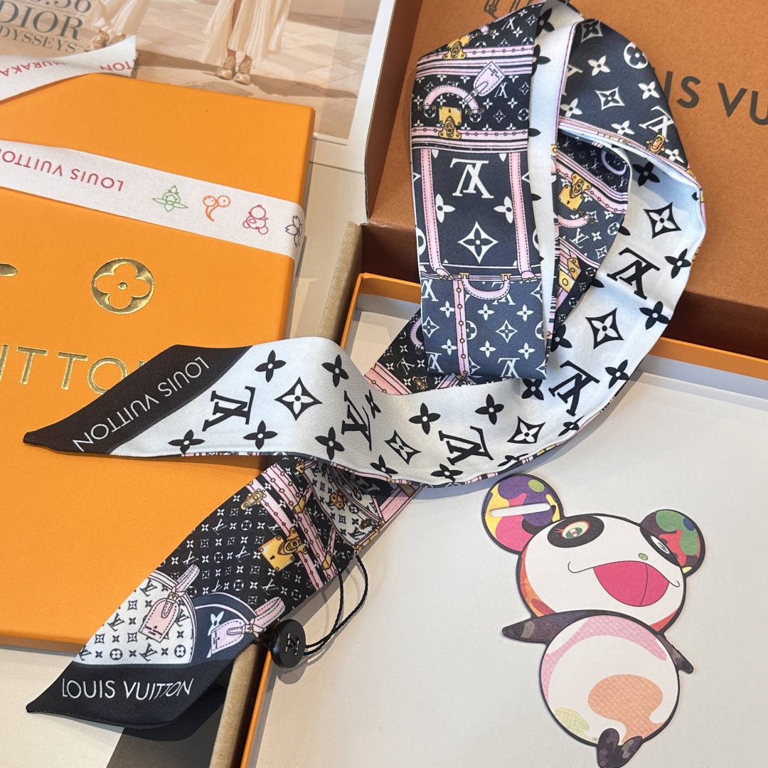  LV今年出的神仙配色超级nice💗💗官网最新款，tiwlly官网同步在售。上新，终于到货了，Lv最新双