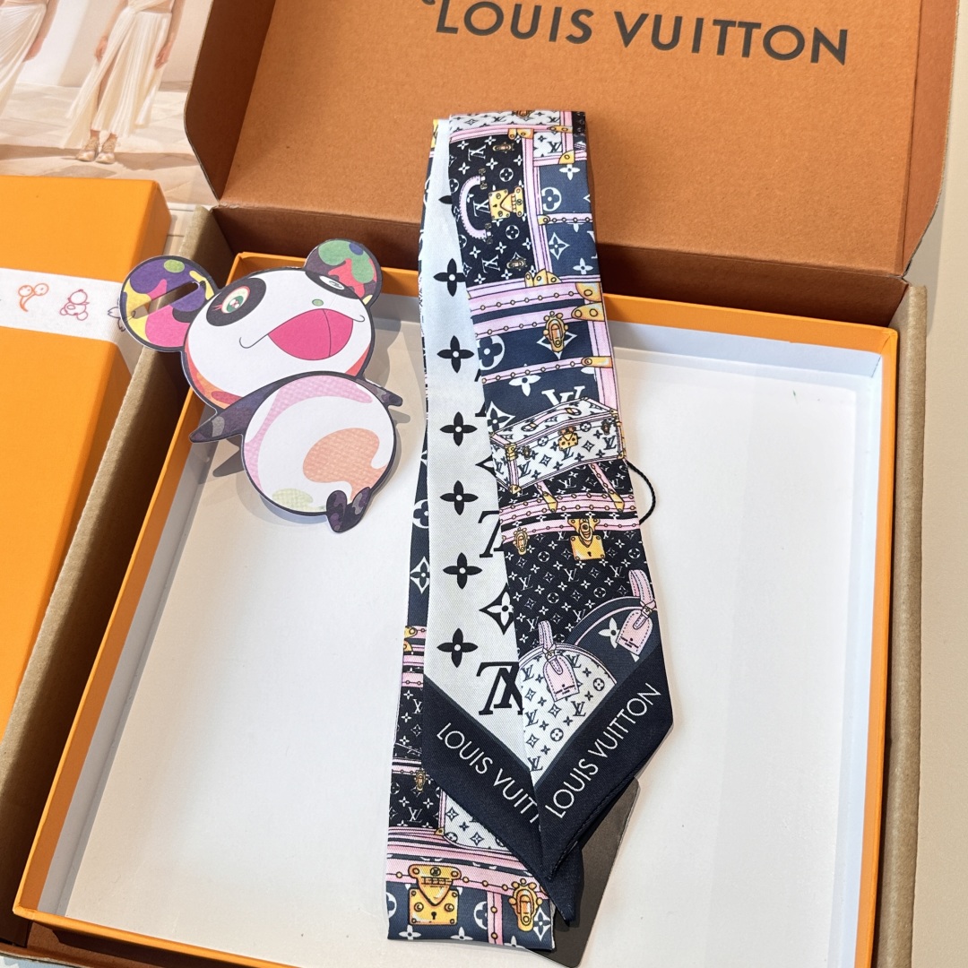  LV今年出的神仙配色超级nice💗💗官网最新款，tiwlly官网同步在售。上新，终于到货了，Lv最新双