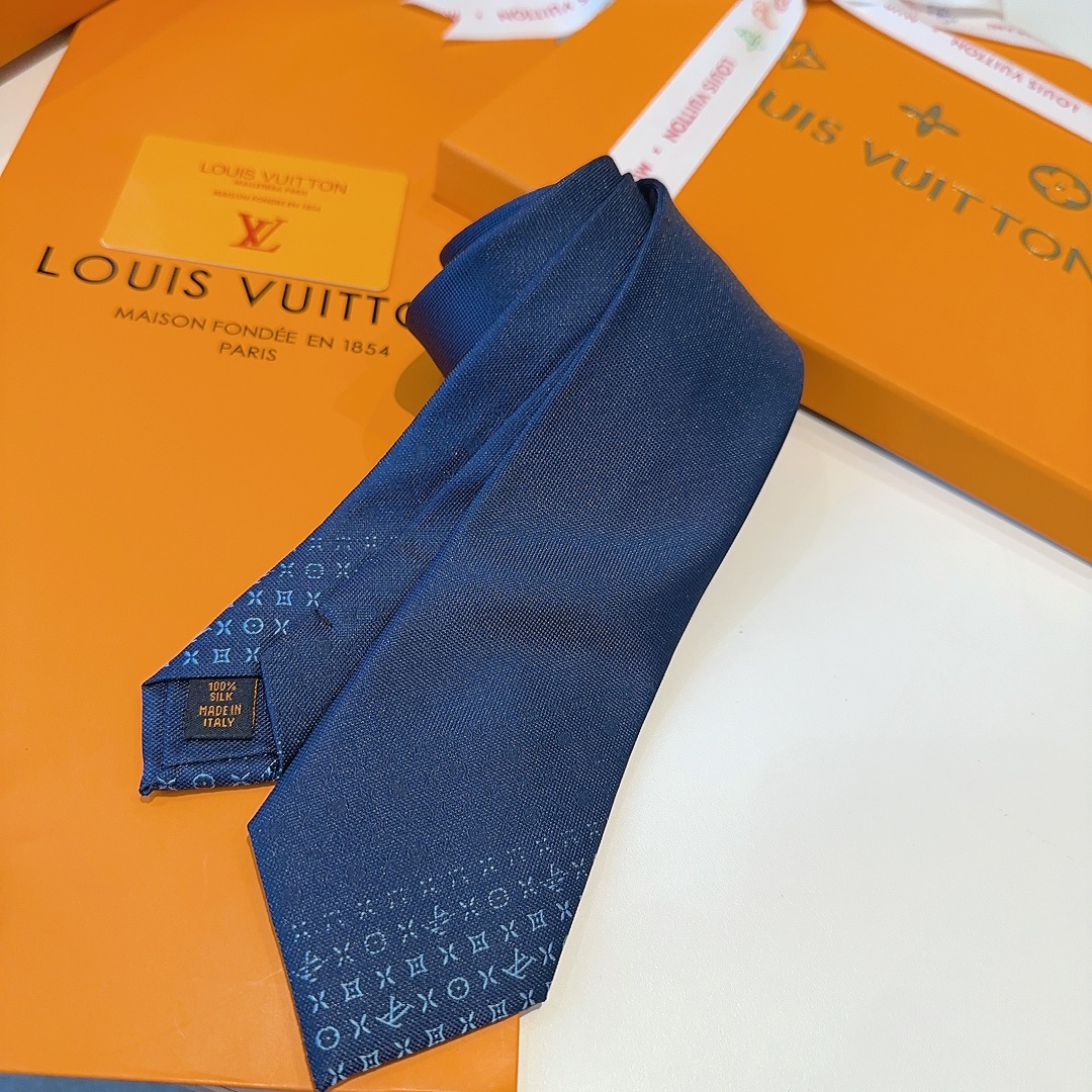 特价 LV字母渐变领带  ，路易威登经典领带👔男士必备单品超时尚！高端品质 版型面料都达到品牌标准，，难