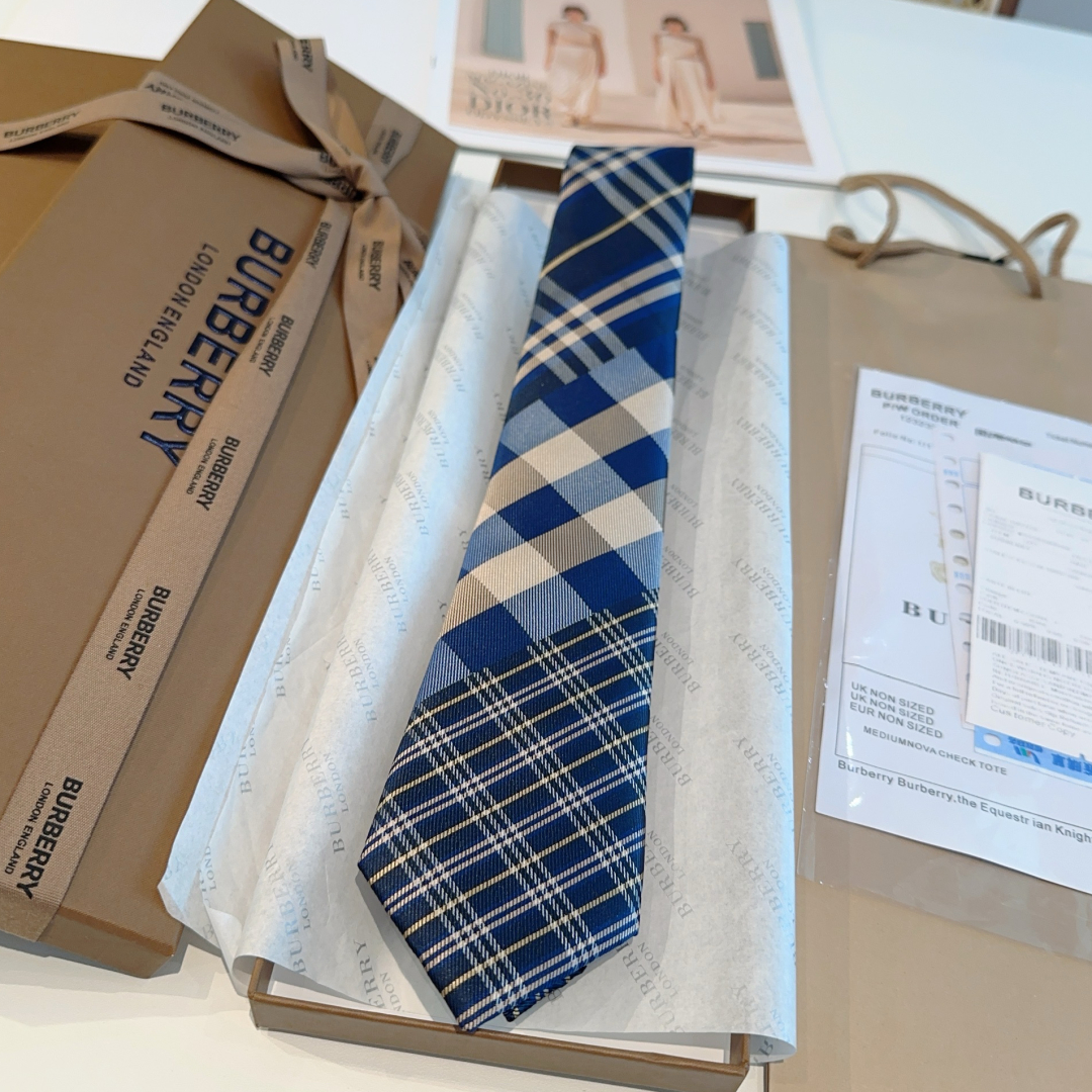 特价特 专柜同步领带出货啦‼‼Burberry【博柏利领带】👔👔，稀有😻😻展现精湛手工与时尚优雅的理想选