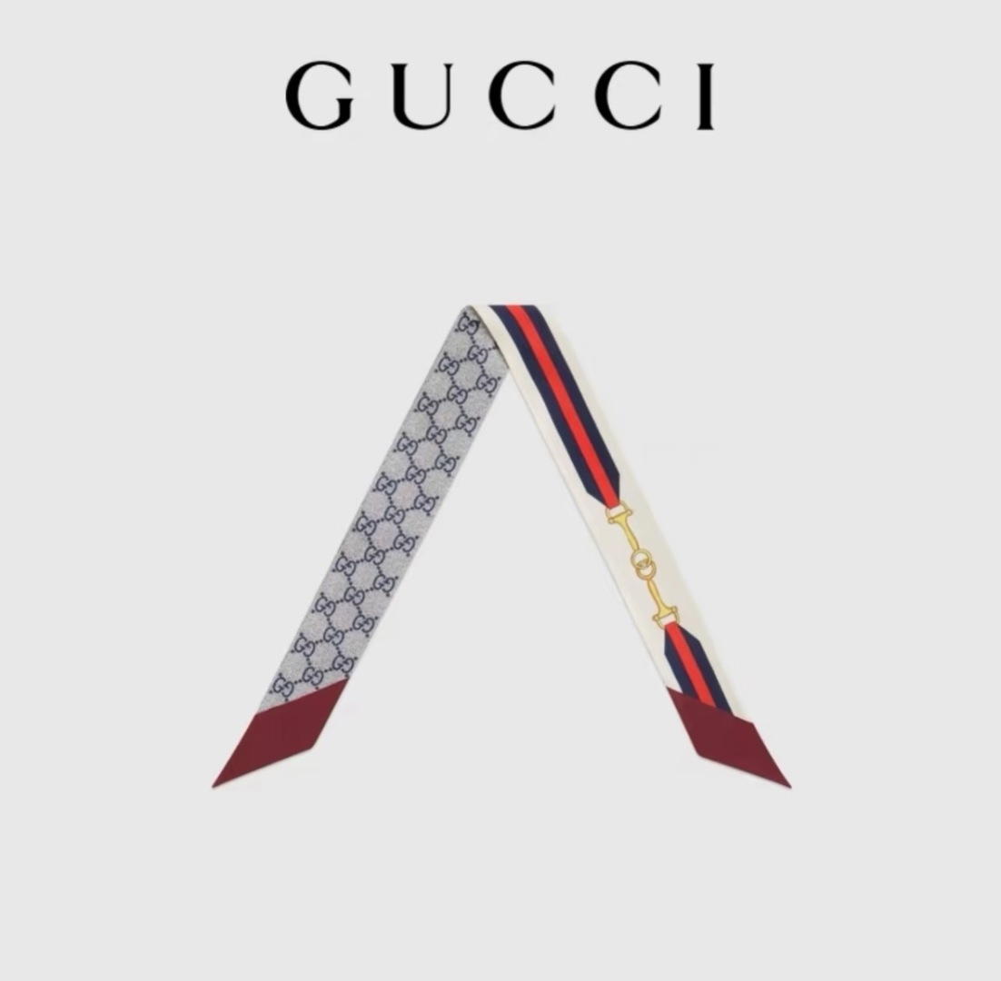 NO:379118,Gucci twilly scarf, belt gold lock GG letters have classic style, slender shape, sharp corner design at both ends, and the upper body effect is very good!  It’s so perfect if you just match it casually!  Streamers have super multi-purpose scarves, headbands, bag accessories, belts... etc., so on, super easy to control. Summer clothes, winter bags, top silk shine, super strong and exquisite. This is really something you must buy [5Xcm, silk double-layer double-sided] scarves, streamers, streamers, hair tie, gucci, gucci, real silk19860909Gucci古驰twilly丝巾,皮带金锁 GG字母款式经典,造型修长,两端尖角设计, 上身效果非常赞！随意一搭就是那么完美！ 飘带有超多用途领巾、发带、包包配饰、腰带.....等等等等,超好驾驭 夏季配衣服 冬季配包包 顶级真丝光泽感超级强 精美无比 ,这款真的是一定要入手的【5Xcm,真丝双层双面】丝巾,飘带,飘带，发束,gucci,gucci,real silk,accessory