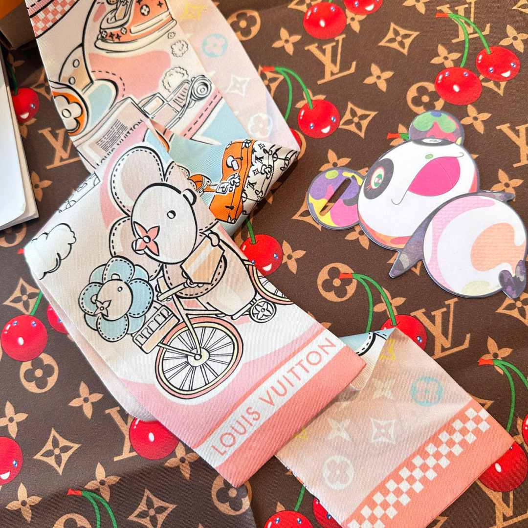  💞 最新专柜款独家现货‼️ 品质保证 LV多功能小丝带 可以当束发带、腕带、腰带、包带等…特别实用 这