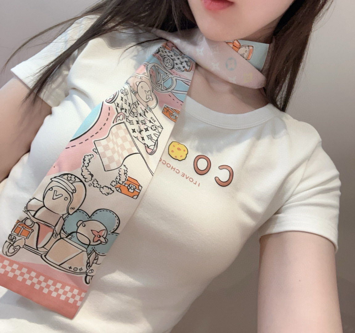 💞 最新专柜款独家现货‼️ 品质保证 LV多功能小丝带 可以当束发带、腕带、腰带、包带等…特别实用 这