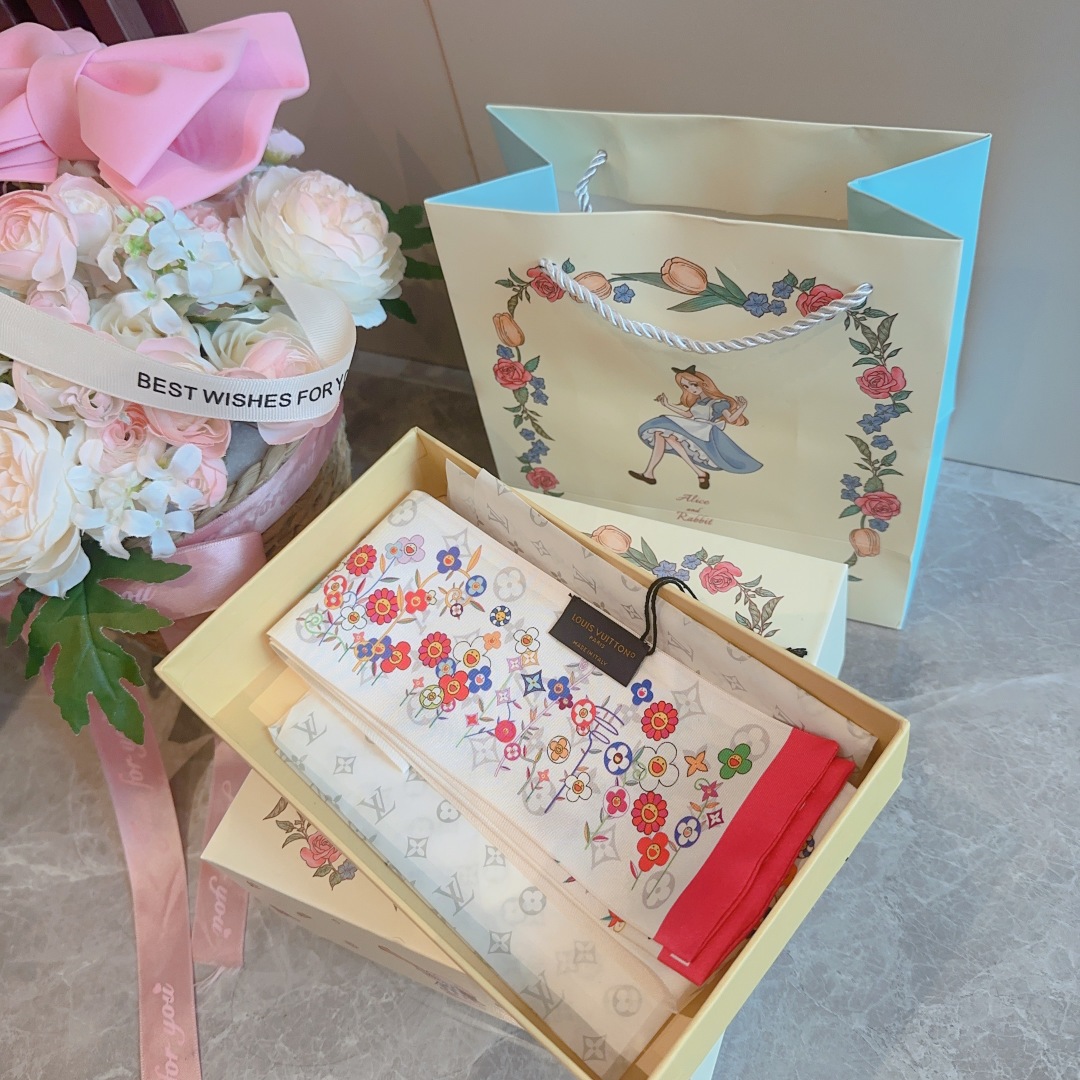  Lv驴家100%真丝 18姆米重磅斜纹材质，
长条丝巾twilly束发带🎀  村上隆彩色黑
120x5