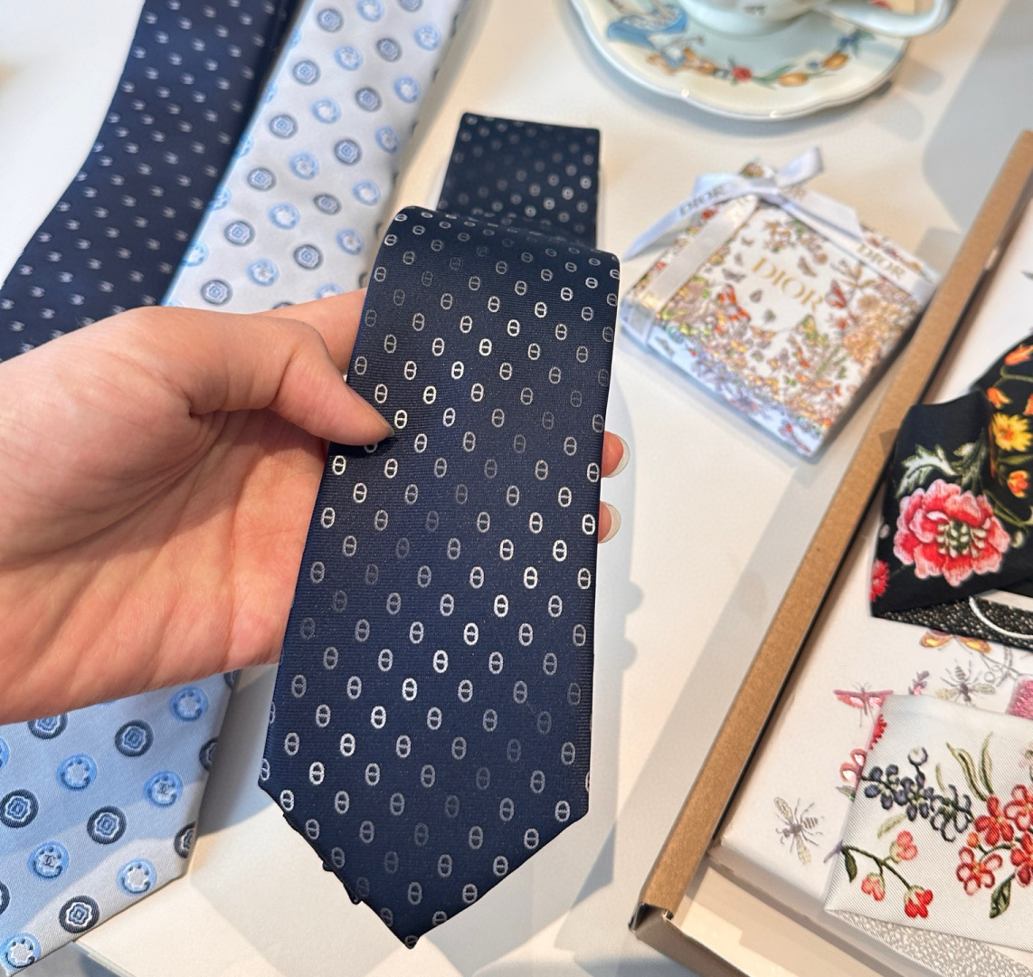 에르메스 넥타이 111759 Hermes Accessories