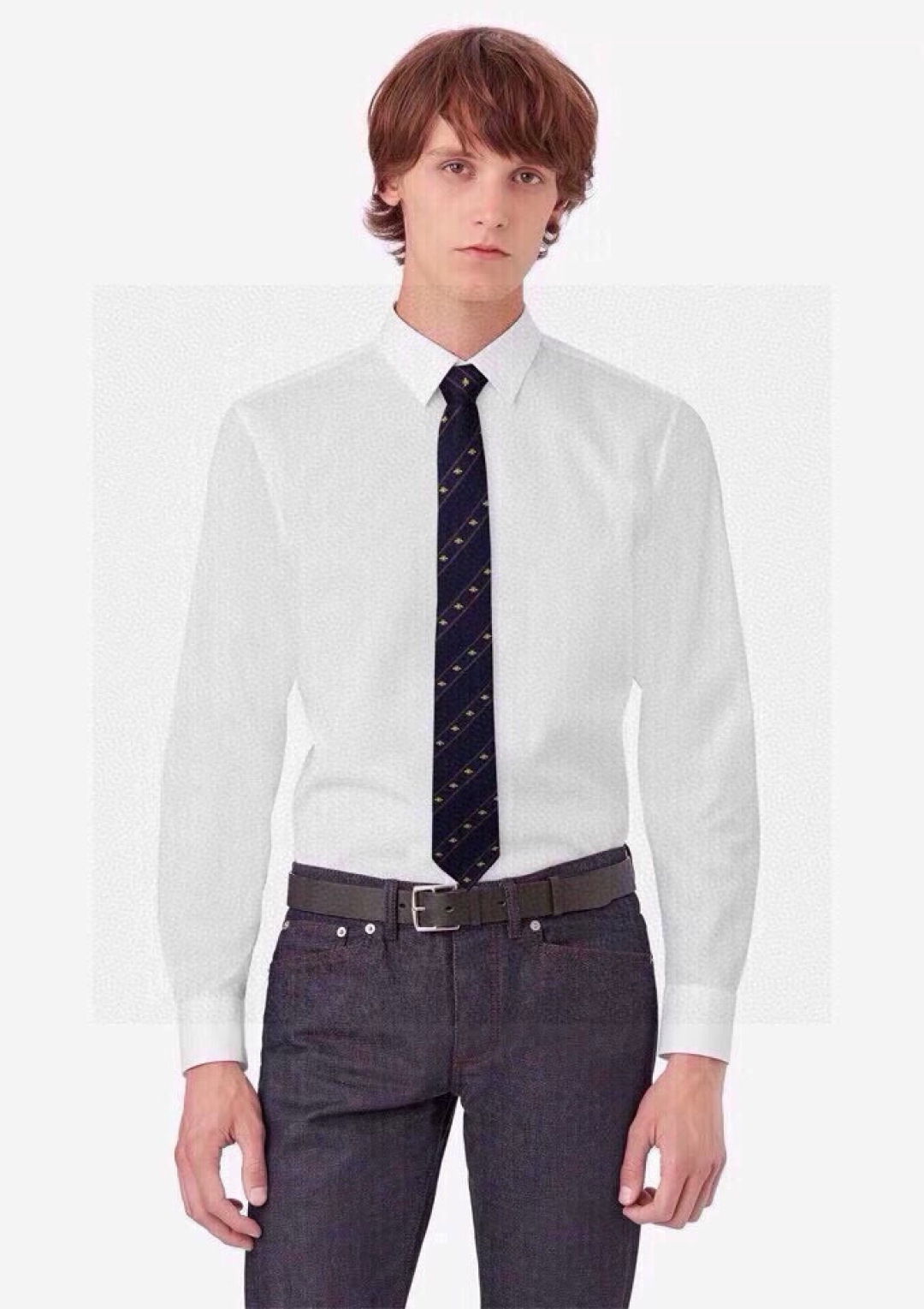 特价男士领带系列👔👔，稀有采用专柜经典主题动物蜜蜂绣花展现精湛手工与时尚优雅的理想选择，这款领带将标志性