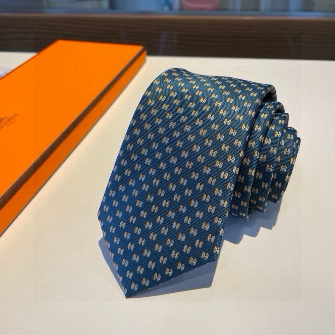 特价爱马仕H字母男士新款领带系列👔👔，让男士可以充分展示自己个性。100%顶级斜纹真丝手工定制‼
