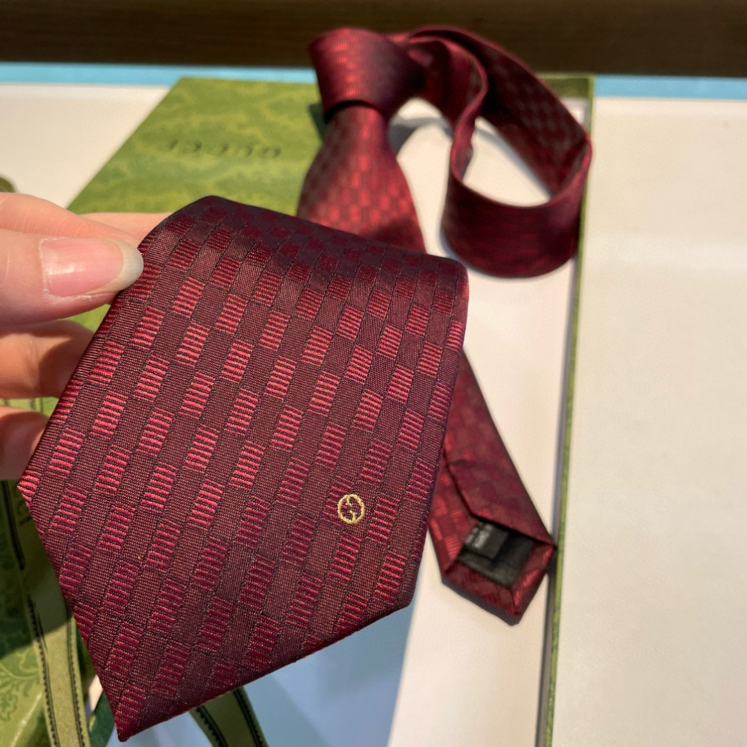 特价特批 G家专柜新款【GG标识印花领带】男士领带👔👔，稀有采用经典小G LOGO提花展现精湛手工与时尚