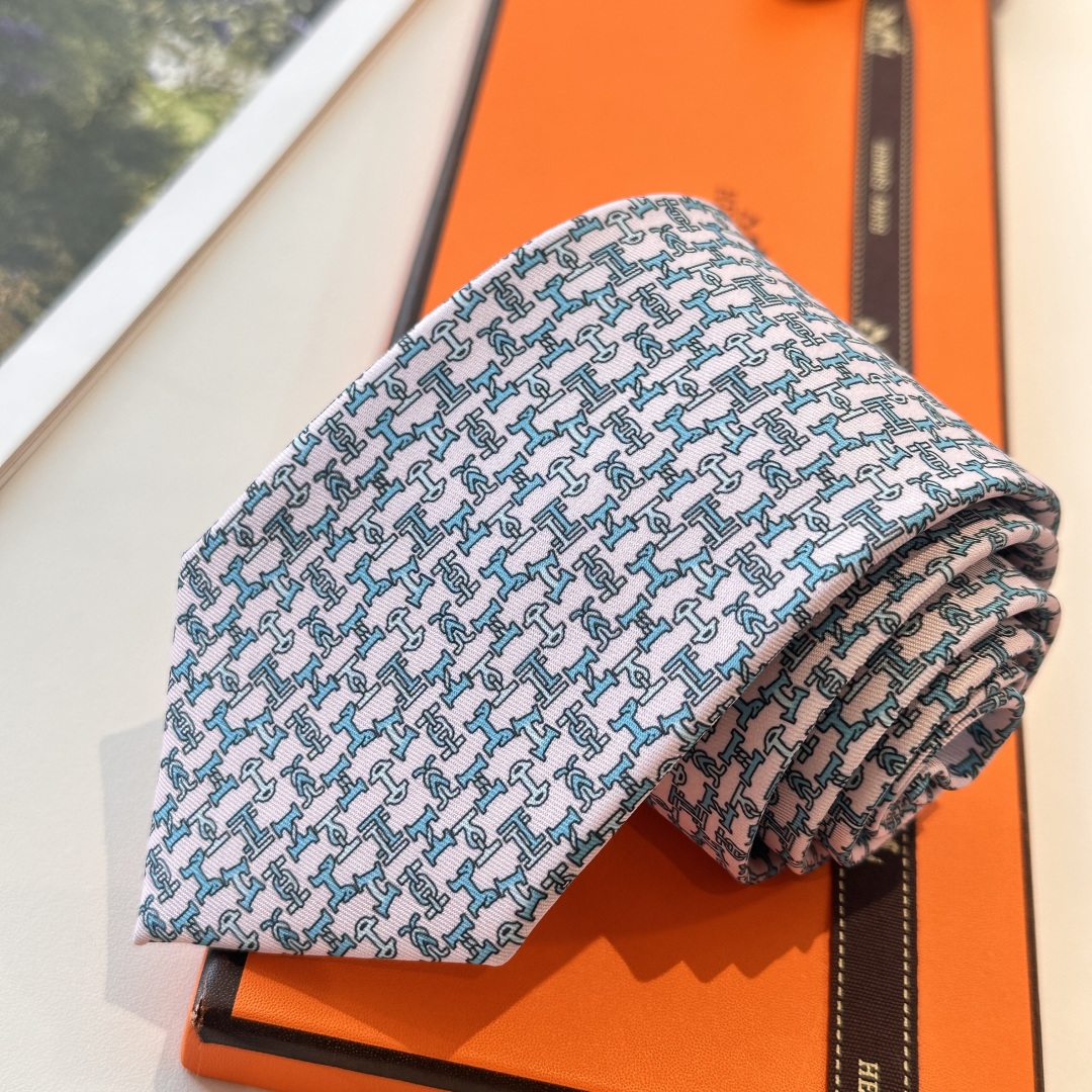 特价特 男士新款印花领带系列【百变搭扣领带】👔👔，稀有😻😻H家每年都有一千条不同印花的领带面世，从最初的