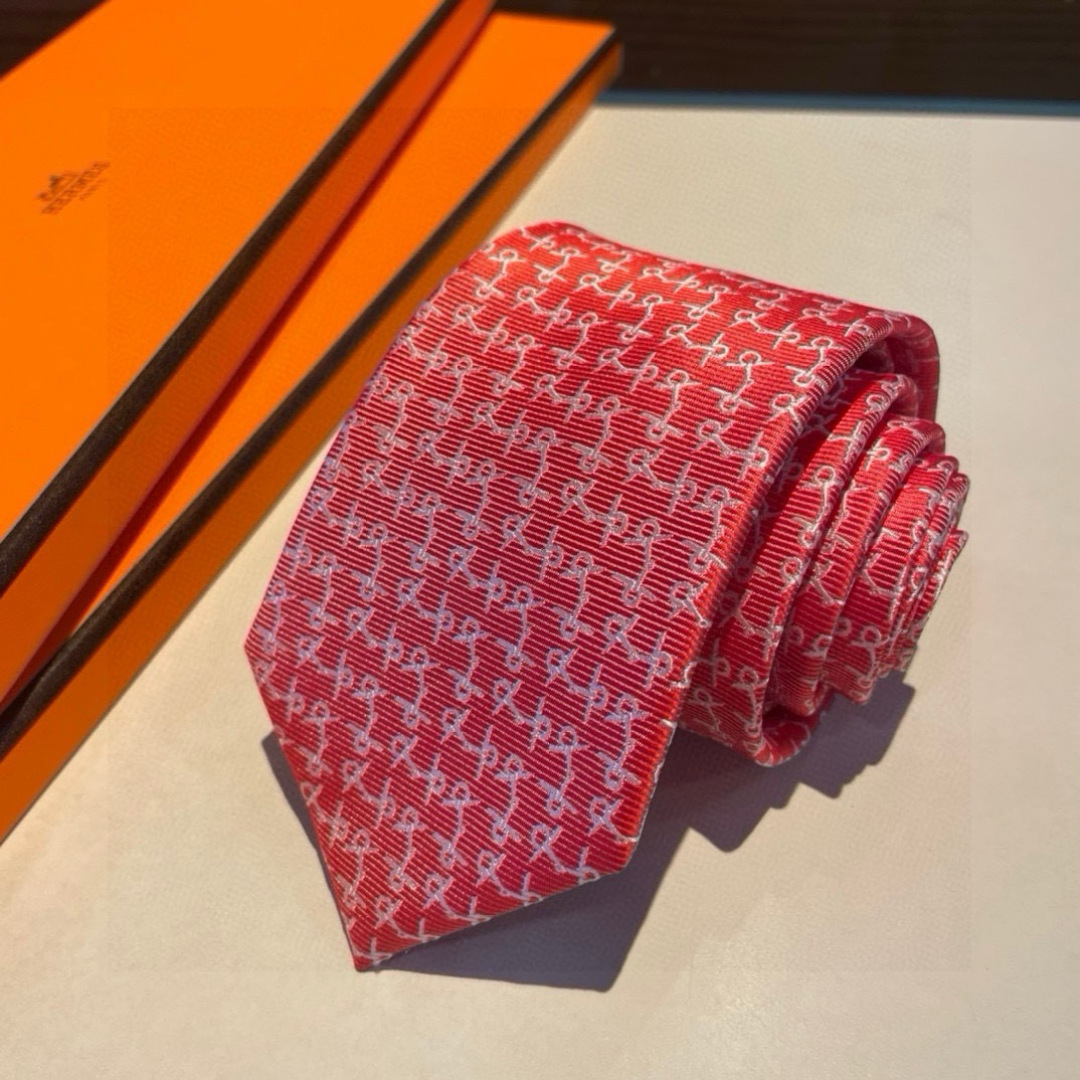 特价 爱马仕H字母男士新款领带系列👔👔，让男士可以充分展示自己个性。100%顶级斜纹真丝手工定制‼