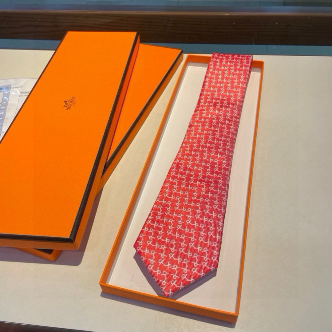 特价 爱马仕H字母男士新款领带系列👔👔，让男士可以充分展示自己个性。100%顶级斜纹真丝手工定制‼