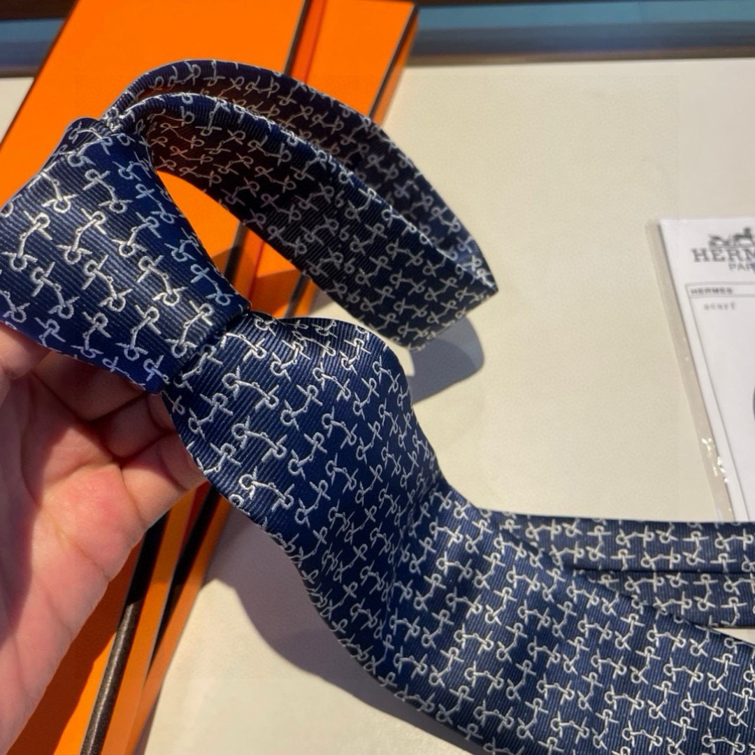 特价 爱马仕H字母男士新款领带系列👔👔，让男士可以充分展示自己个性。100%顶级斜纹真丝手工定制‼