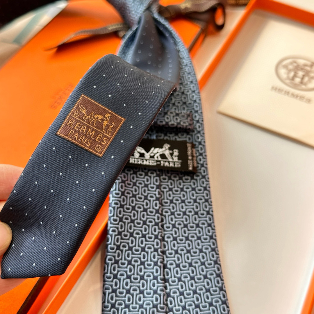 特价特 领带新款出货啦‼️‼️爱马仕男士新款领带系列👔👔，让男士可以充分展示自己个性。100%顶级斜纹真