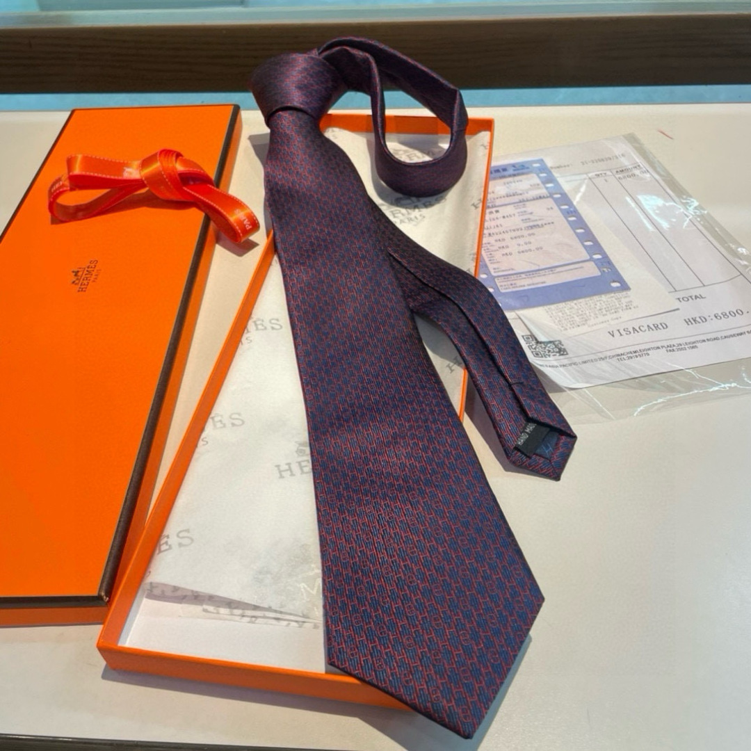 特价 爱马仕H字母男士新款领带系列👔👔，让男士可以充分展示自己个性。100%顶级斜纹真丝手工定制‼