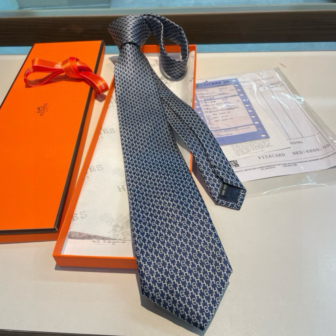 特价 爱马仕H字母男士新款领带系列👔👔，让男士可以充分展示自己个性。100%顶级斜纹真丝手工定制‼