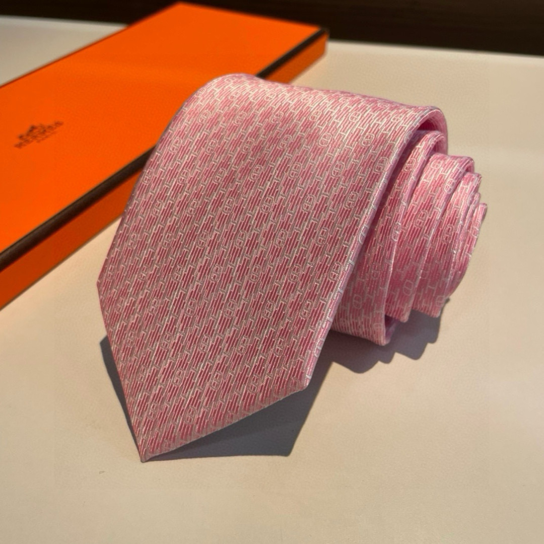 特价 爱马仕H字母男士新款领带系列👔👔，让男士可以充分展示自己个性。100%顶级斜纹真丝手工定制‼