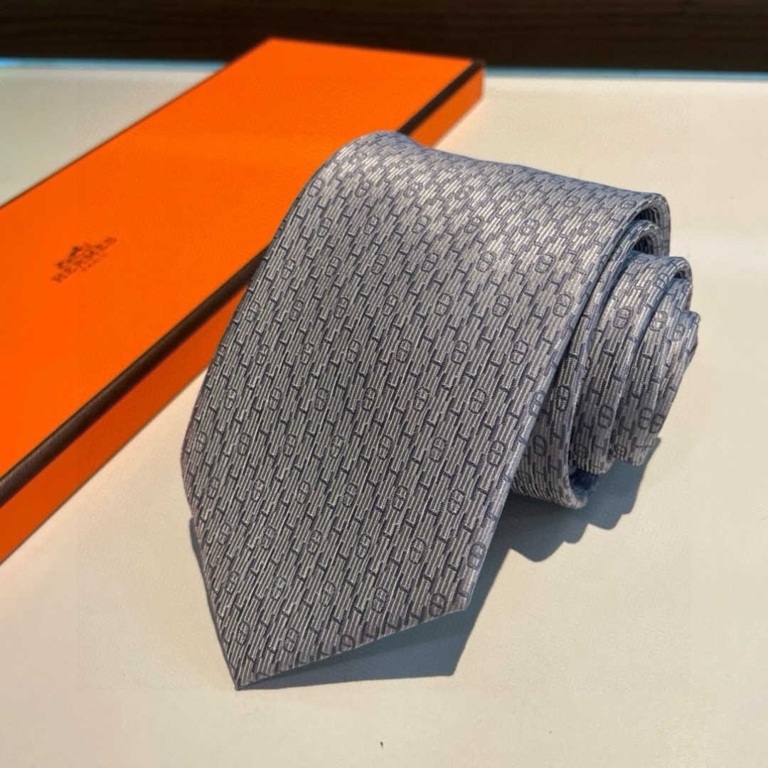 特价 爱马仕H字母男士新款领带系列👔👔，让男士可以充分展示自己个性。100%顶级斜纹真丝手工定制‼