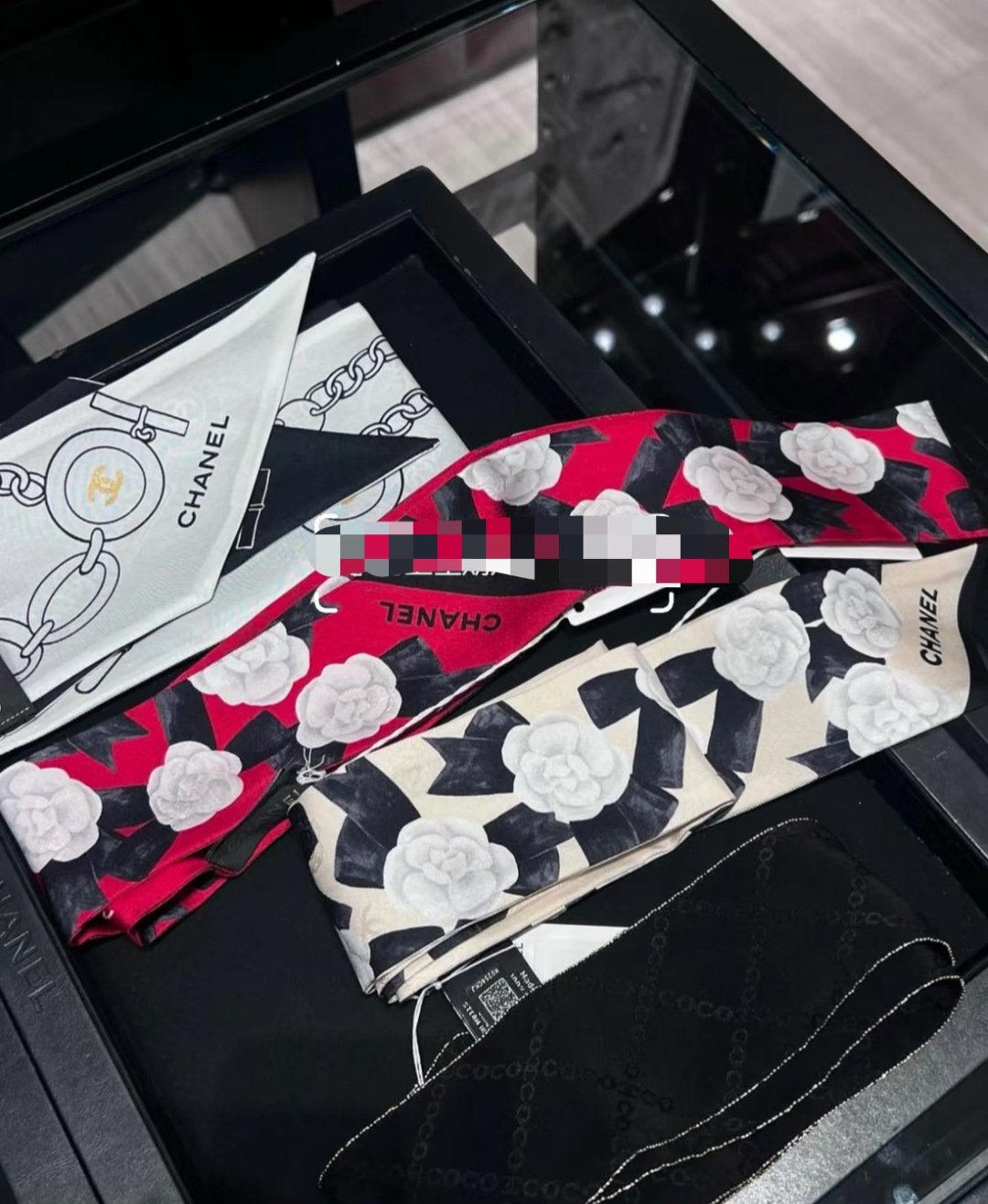Chanel 25A Camellia Twilly: Elegant Silk Scarf for Hair, Neck, and Bag Accent