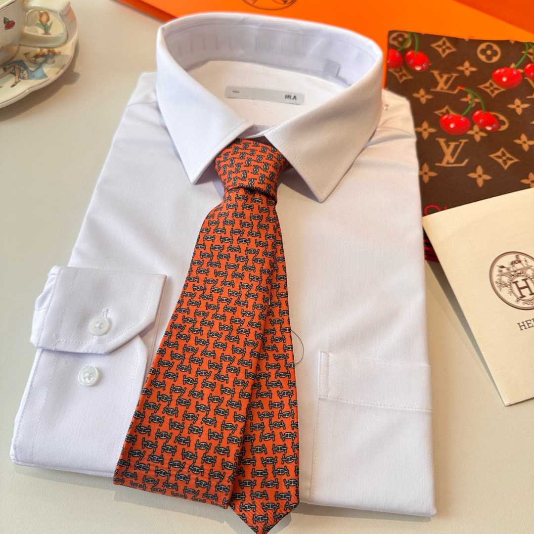 特价特 爱马仕男士新款领带系列👔👔，稀有H家每年都有一千条不同印花的领带面世，从最初的多以几何图案表现骑