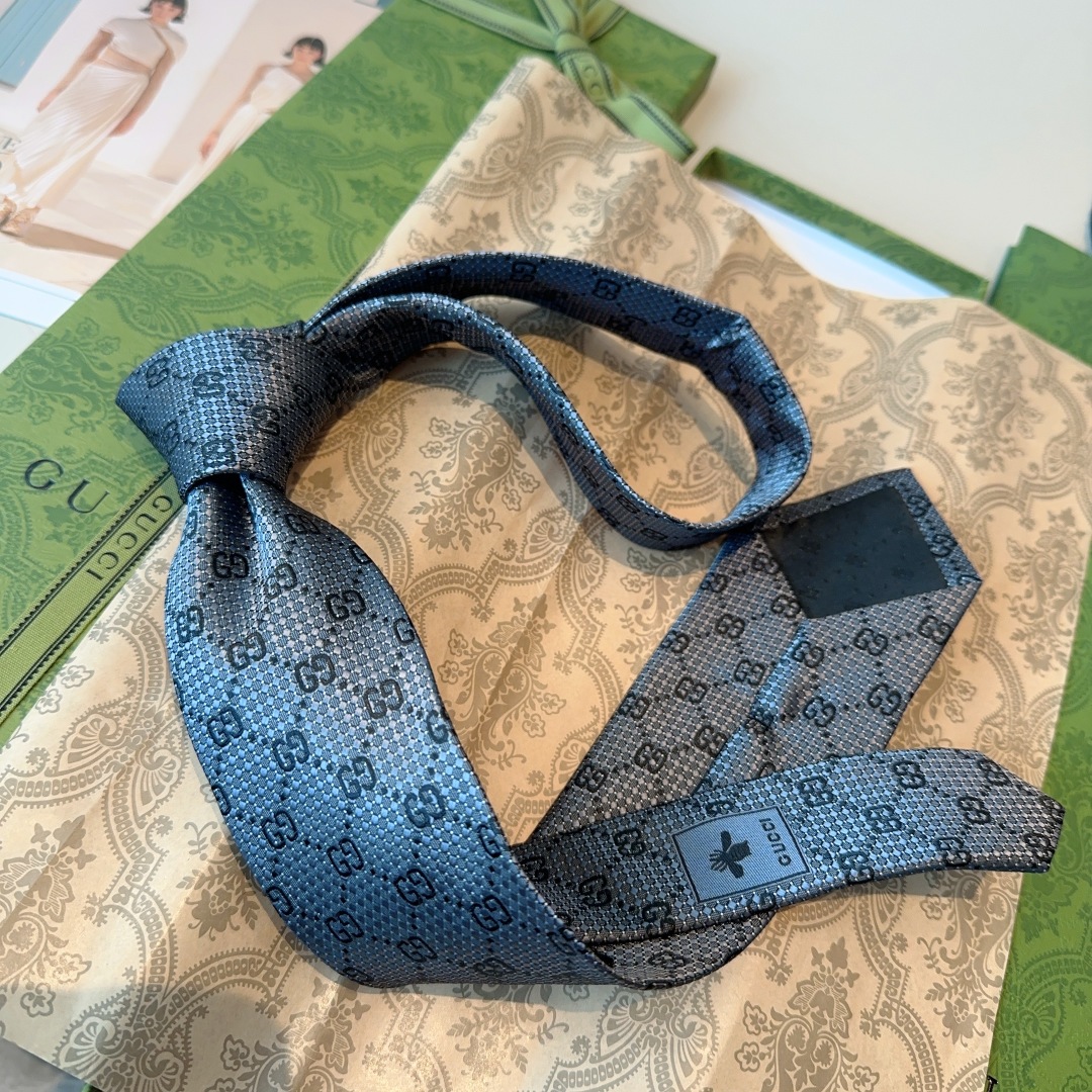 特价特价P G家专柜新款【GG标识印花领带】男士领带👔👔，稀有采用经典小G LOGO提花展现精湛手工与时