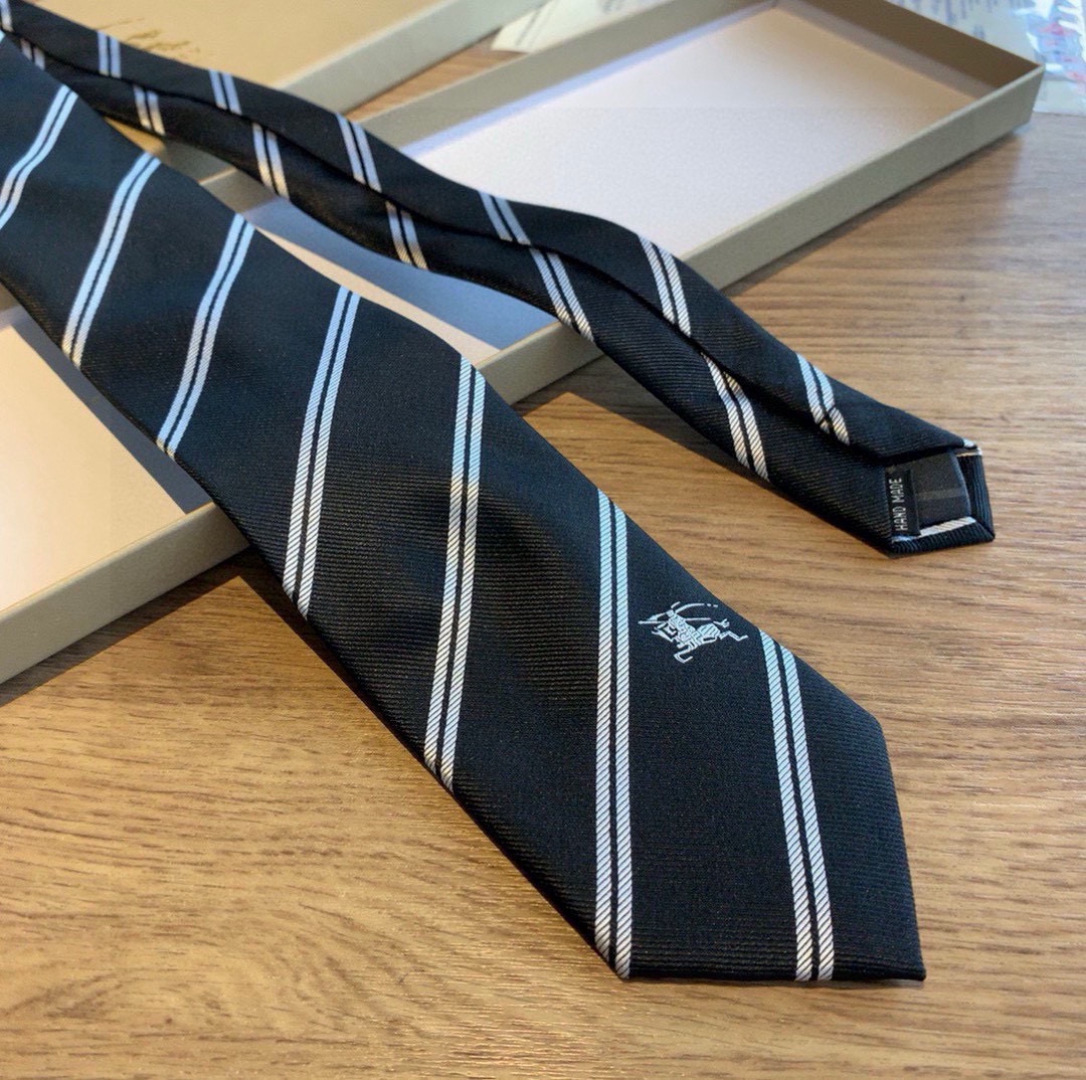 特价 B家专柜同步领带出货啦‼️‼️巴宝莉新款👔👔，稀有😻😻展现精湛手工与时尚优雅的理想选择，这款采用B