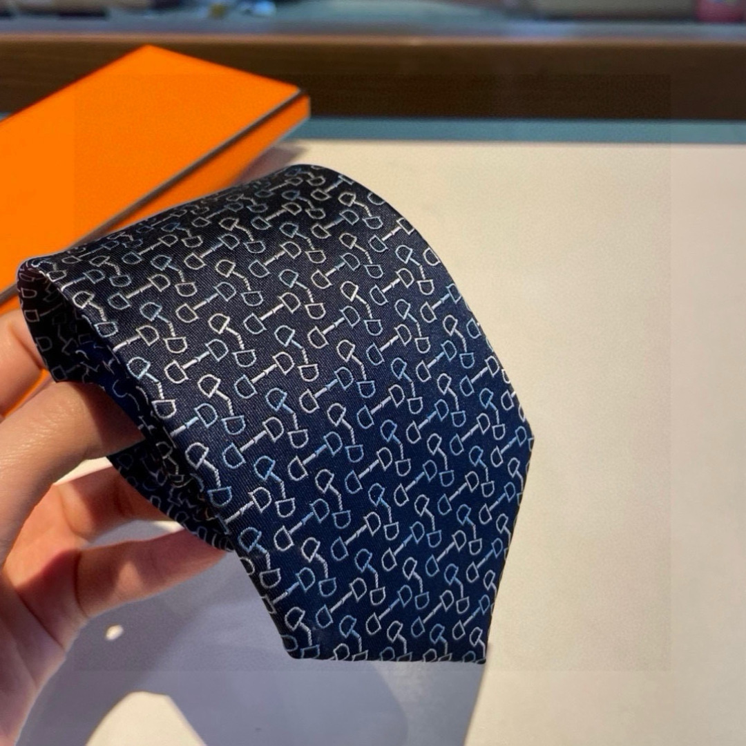 特价顶级专柜品质 🆕👨‍⚖️👨‍✈️H家男士新款领带系列👔👔，稀有H家每年都有一千条不同印花的领带面世，