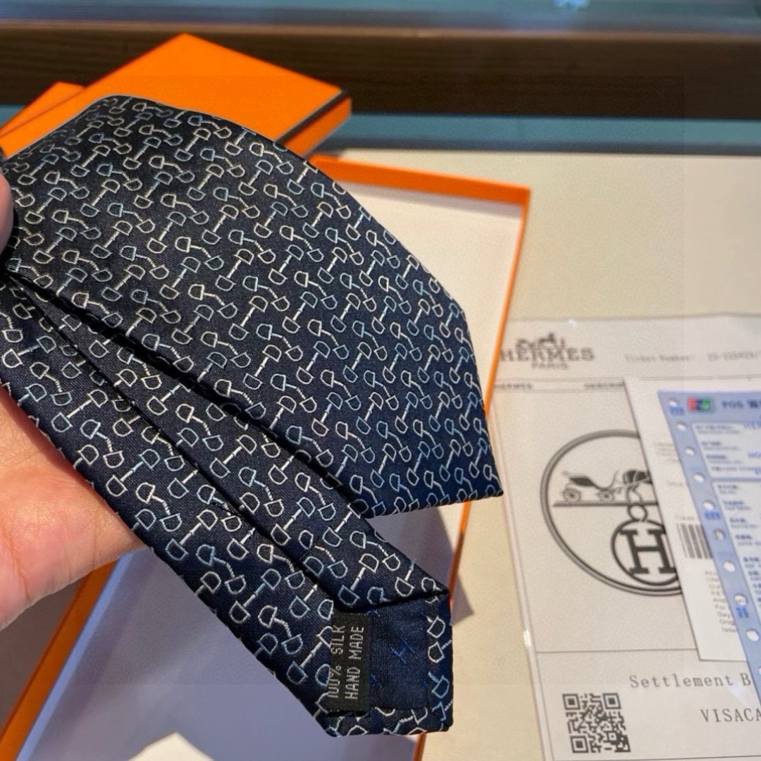 特价顶级专柜品质 🆕👨‍⚖️👨‍✈️H家男士新款领带系列👔👔，稀有H家每年都有一千条不同印花的领带面世，