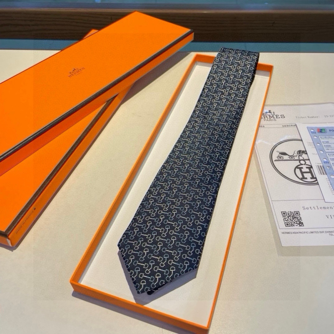 特价顶级专柜品质 🆕👨‍⚖️👨‍✈️H家男士新款领带系列👔👔，稀有H家每年都有一千条不同印花的领带面世，