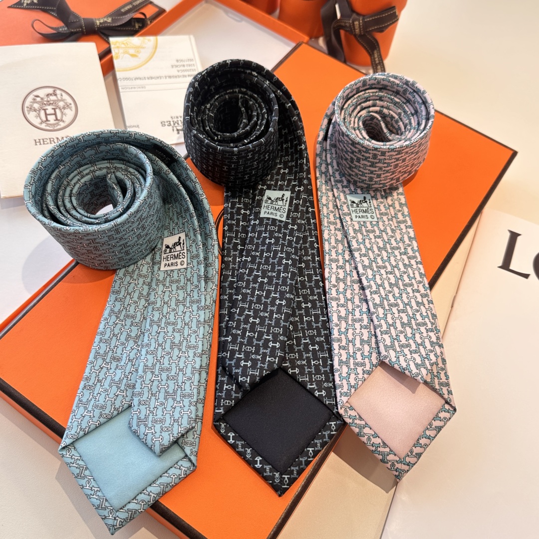 特价特 男士新款印花领带系列【百变搭扣领带】👔👔，稀有😻😻H家每年都有一千条不同印花的领带面世，从最初的