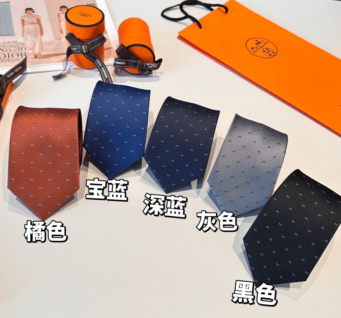 特价特 领带新款出货啦‼‼爱马仕男士新款领带系列👔👔，让男士可以充分展示自己个性。100%顶级斜纹真丝手