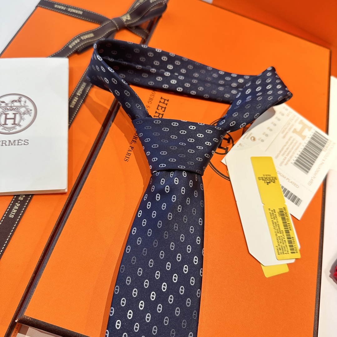 特价特 爱马仕奥运主题 男士新款领带系列👔👔，稀有H家每年都有一千条不同印花的领带面世，从最初的多以几何
