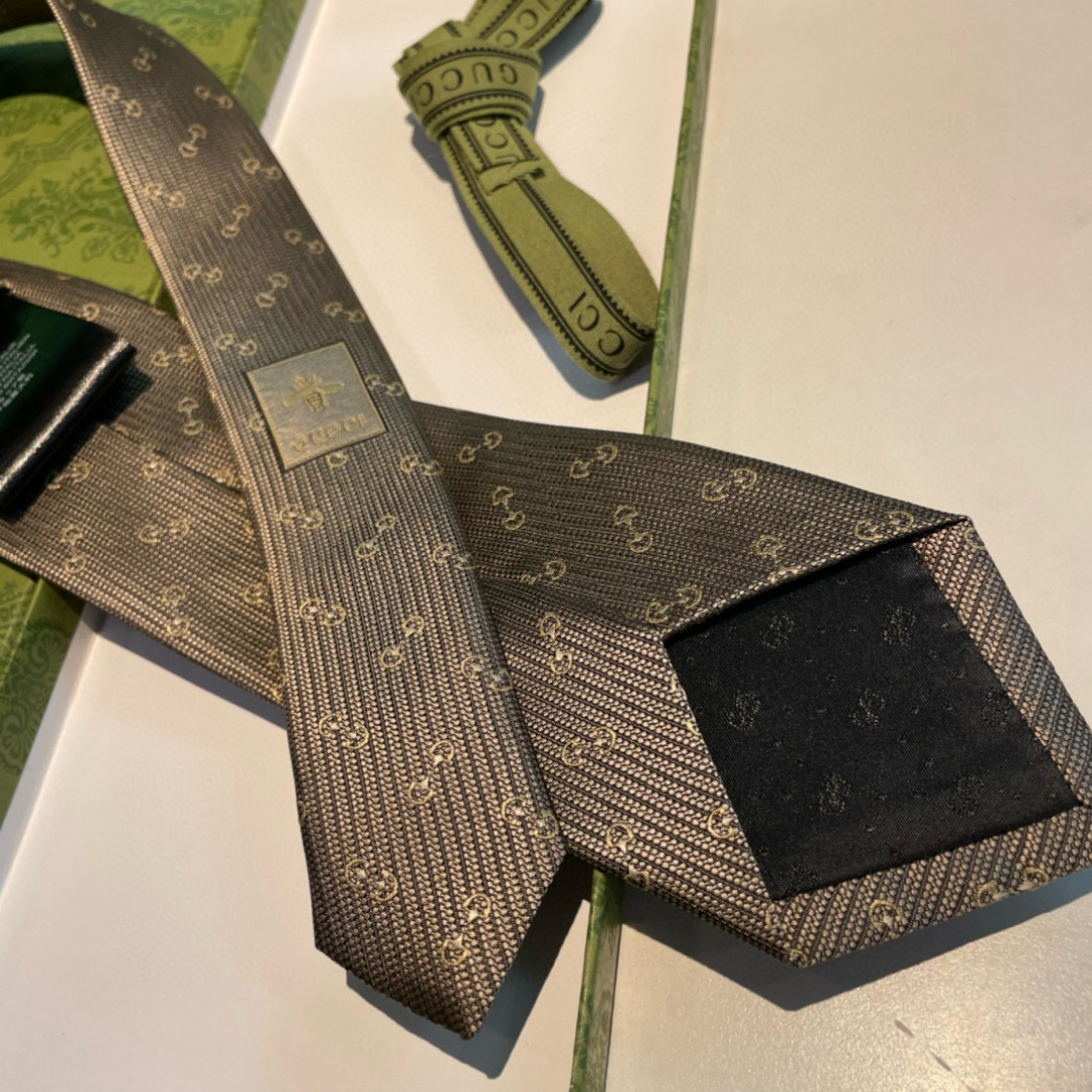 特价 G家专柜新款 男士领带👔👔，稀有采用经典小G LOGO提花展现精湛手工与时尚优雅的理想选择，这款领