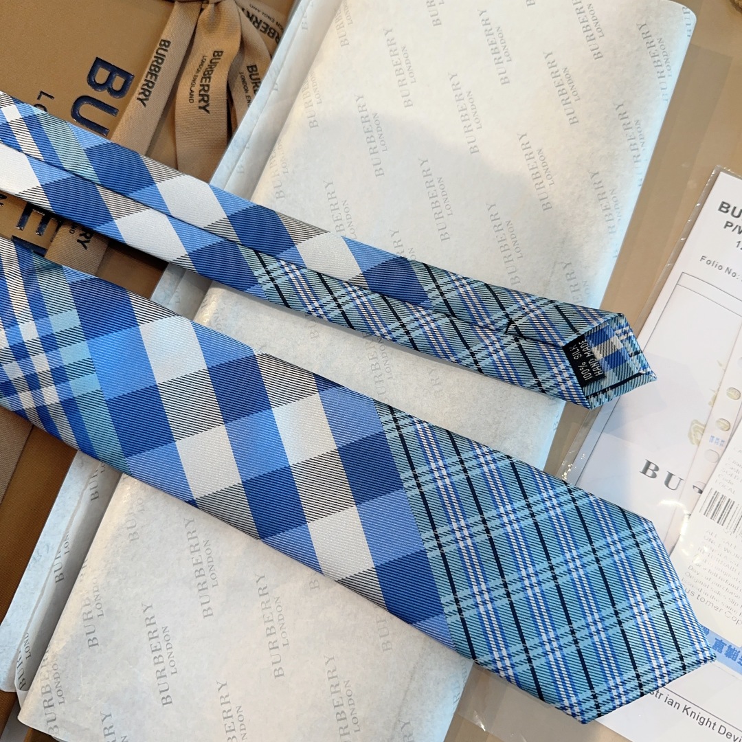 特价特 专柜同步领带出货啦‼‼Burberry【博柏利领带】👔👔，稀有😻😻展现精湛手工与时尚优雅的理想选